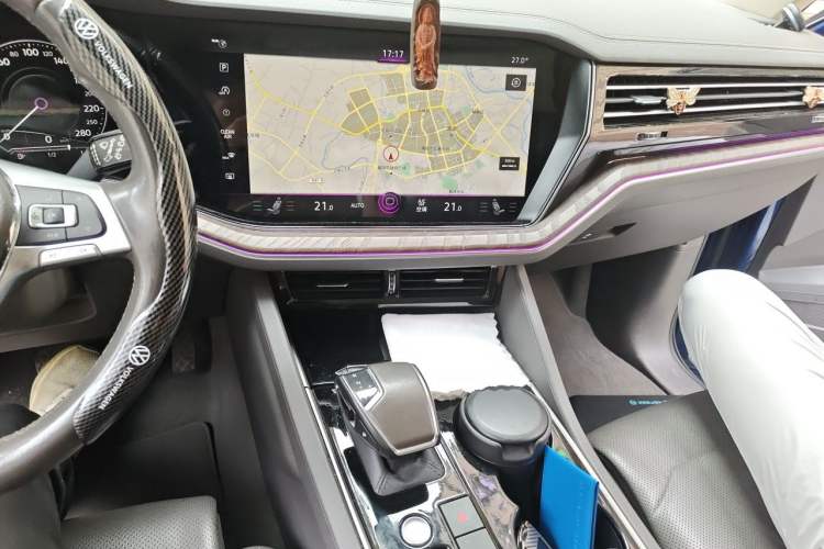 Used Volkswagen Touareg 2019 2.0TSI Ruiyi Edition China VI Standard Audio And AC Panel