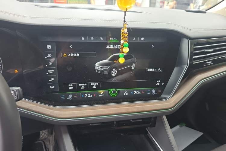 Used Volkswagen Touareg 2019 3.0 TSI RuiFeng Edition China VI Standard Audio And AC Panel