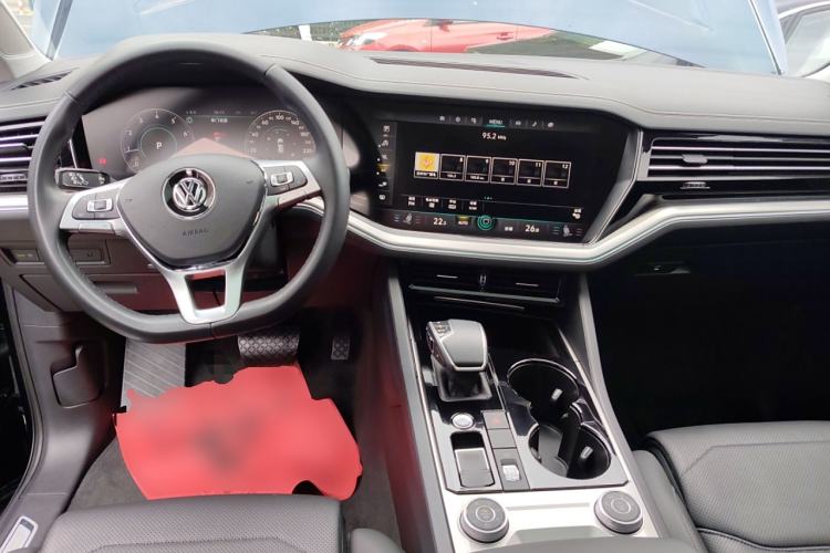 Used Volkswagen Touareg 2019 2.0 TSI Ruiyi Edition China V Standard Center Console