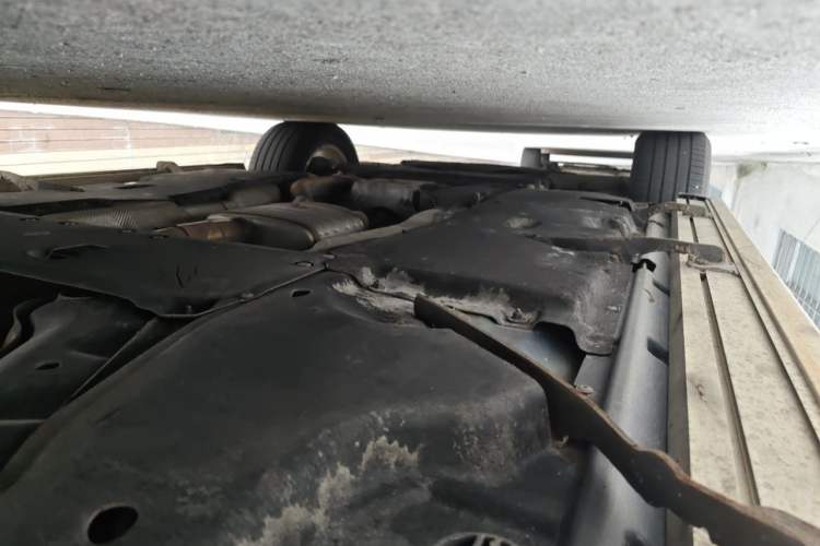 Used Volkswagen Touareg 2019 2.0TSI Ruiyi Edition China VI Standard Chassis Rear Left