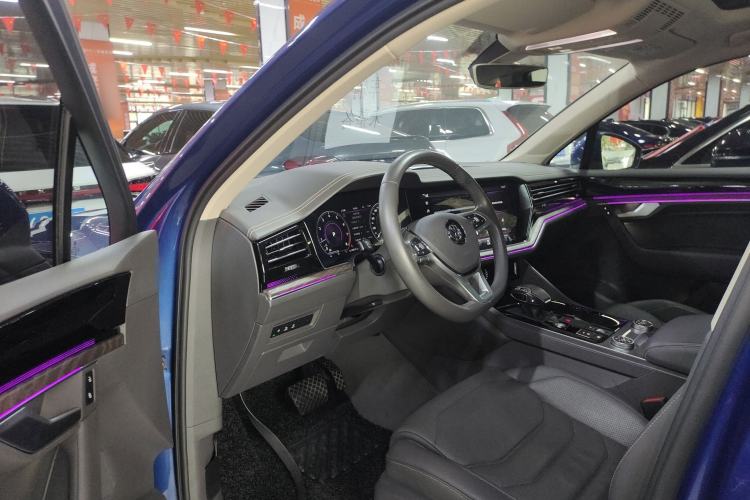 Used Volkswagen Touareg 2019 2.0 TSI Ruiyi Edition China V Standard Driver Seat