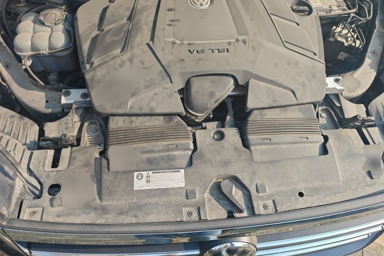 Used Volkswagen Touareg 2019 3.0 TSI RuiFeng Edition China VI Standard Engine Bay