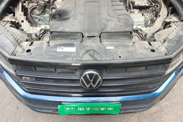Used Volkswagen Touareg 2019 2.0 TSI Ruiyi Edition China V Standard Engine Bay