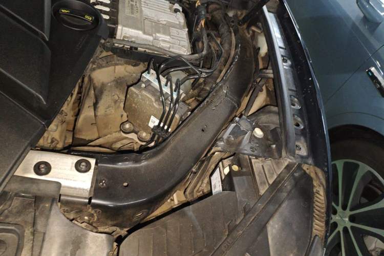 Used Volkswagen Touareg 2019 3.0 TSI RuiFeng Edition China VI Standard Engine Bay Left