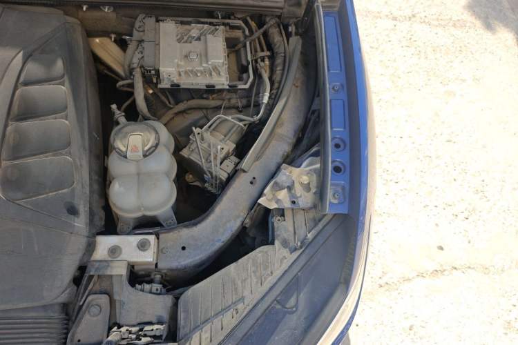 Used Volkswagen Touareg 2019 2.0 TSI Ruiyi Edition China V Standard Engine Bay Left