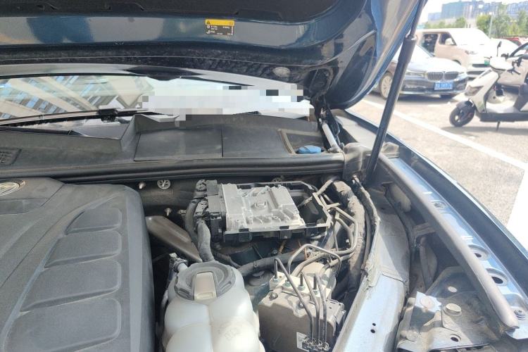 Used Volkswagen Touareg 2019 2.0TSI Ruiyi Edition China VI Standard Engine Bay Left