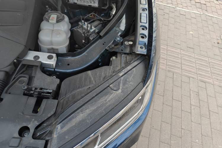 Used Volkswagen Touareg 2019 2.0 TSI Ruiyi Edition China V Standard Engine Bay Left