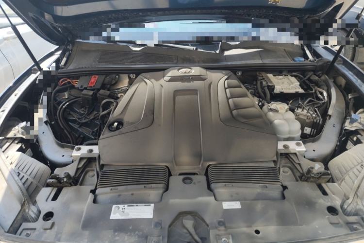 Used Volkswagen Touareg 2019 2.0TSI Ruiyi Edition China VI Standard Engine Bay