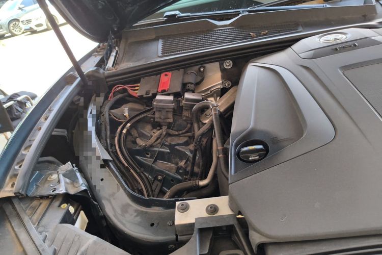 Used Volkswagen Touareg 2019 2.0 TSI Ruiyi Edition China V Standard Engine Bay Right