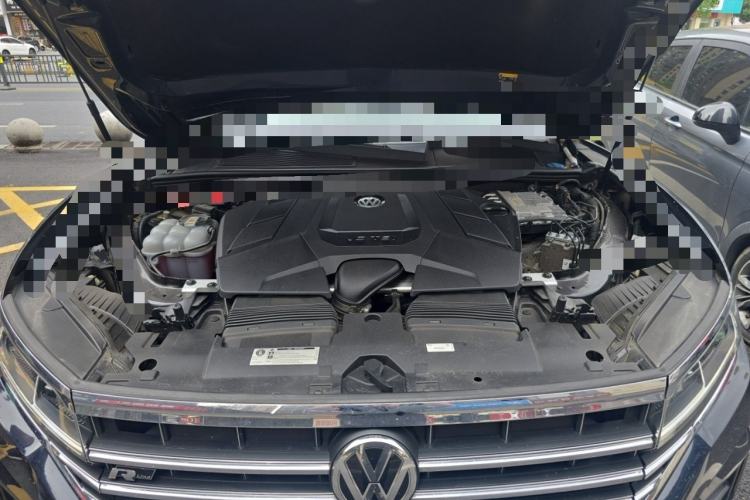 Used Volkswagen Touareg 2019 3.0 TSI RuiFeng Edition China VI Standard Engine Bay