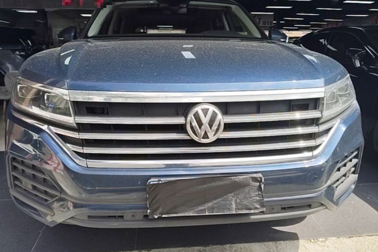 Used Volkswagen Touareg 2019 2.0 TSI Flagship Edition China VI Front