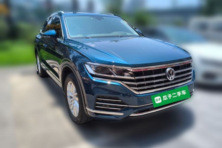 Used Volkswagen Touareg 2019 2.0 TSI Ruiyi Edition China V Standard Front Right 45 Deg