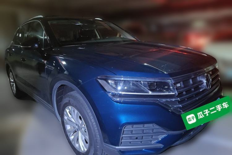 Used Volkswagen Touareg 2019 2.0 TSI Flagship Edition China VI Front Right 45 Deg