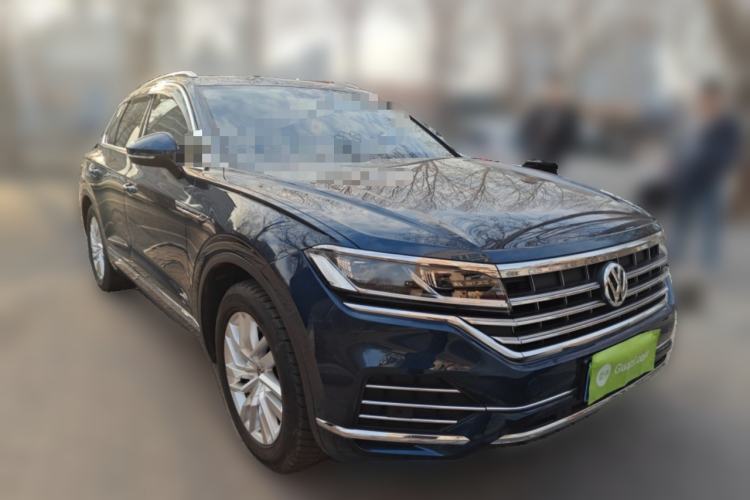 Used Volkswagen Touareg 2019 2.0 TSI Ruiyi Edition China V Standard Front Right 45 Deg