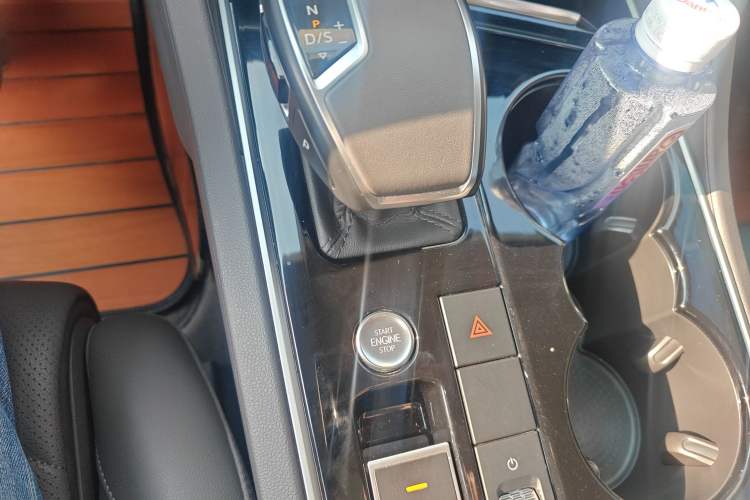 Used Volkswagen Touareg 2019 3.0 TSI RuiFeng Edition China VI Standard Gear Lever