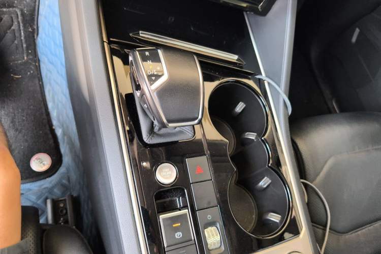 Used Volkswagen Touareg 2019 2.0 TSI Ruiyi Edition China V Standard Gear Lever