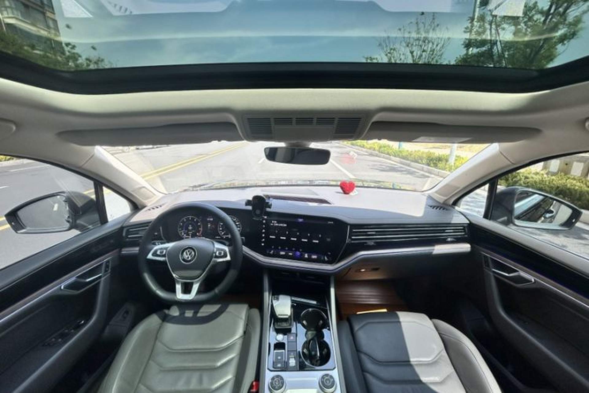 Used Volkswagen Touareg 2019 3.0 TSI RuiFeng Edition China VI Standard Interior 1