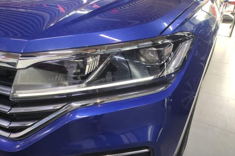 Used Volkswagen Touareg 2019 2.0 TSI Ruiyi Edition China V Standard Left Front Headlight