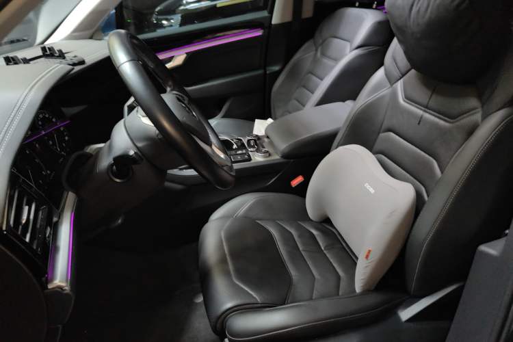 Used Volkswagen Touareg 2019 2.0TSI Ruiyi Edition China VI Standard Left Front Seat