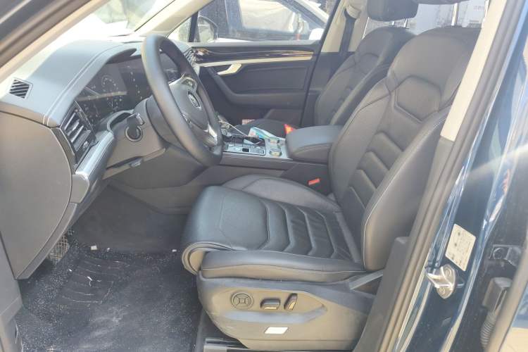 Used Volkswagen Touareg 2019 2.0TSI Ruiyi Edition China VI Standard Left Front Seat