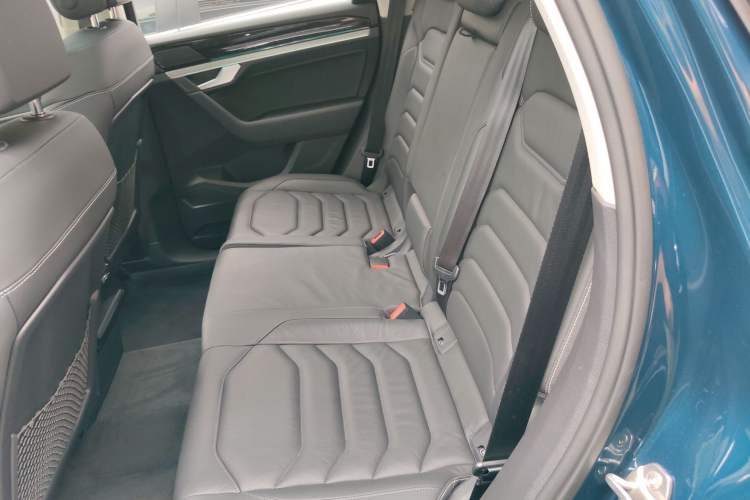 Used Volkswagen Touareg 2019 2.0 TSI Ruiyi Edition China V Standard Left Rear Seat