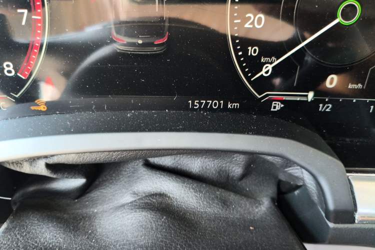 Used Volkswagen Touareg 2019 2.0 TSI Ruiyi Edition China V Standard Odometer Close Up
