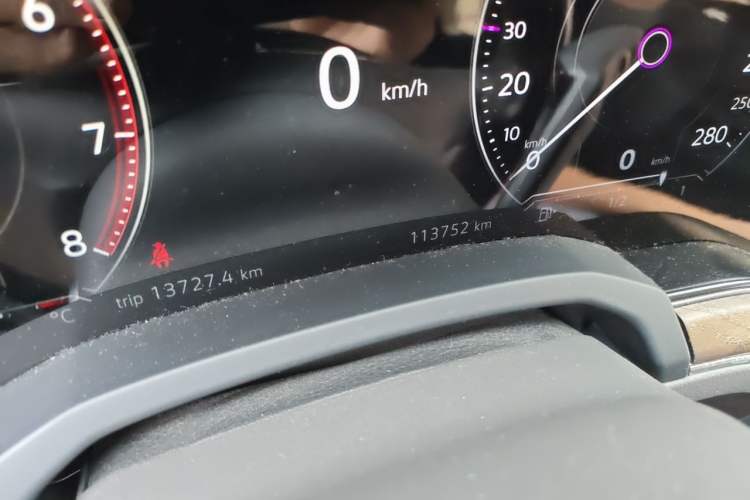 Used Volkswagen Touareg 2019 2.0TSI Ruiyi Edition China VI Standard Odometer Close Up