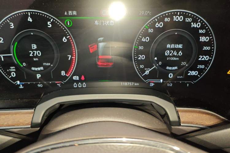 Used Volkswagen Touareg 2019 3.0 TSI RuiFeng Edition China VI Standard Odometer Close Up