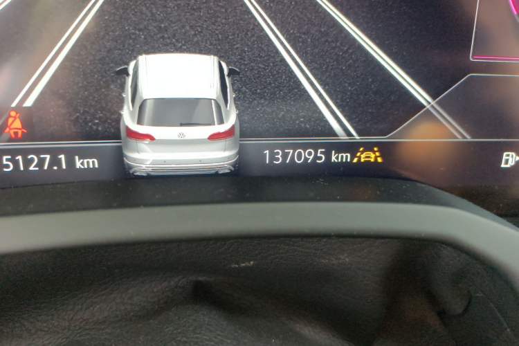 Used Volkswagen Touareg 2019 2.0 TSI Ruiyi Edition China V Standard Odometer Close Up