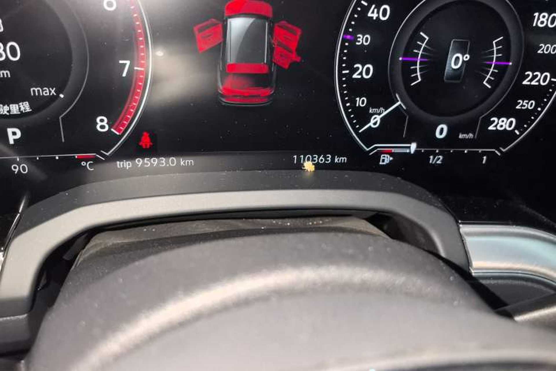 Used Volkswagen Touareg 2019 2.0TSI Ruiyi Edition China VI Standard Odometer Close Up