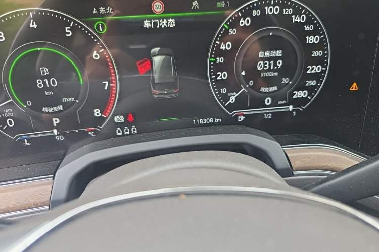 Used Volkswagen Touareg 2019 3.0 TSI RuiFeng Edition China VI Standard Odometer Close Up