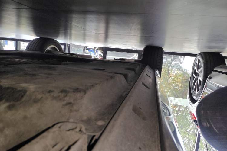 Used Volkswagen Touareg 2019 2.0 TSI Ruiyi Edition China V Standard Right Side Sill