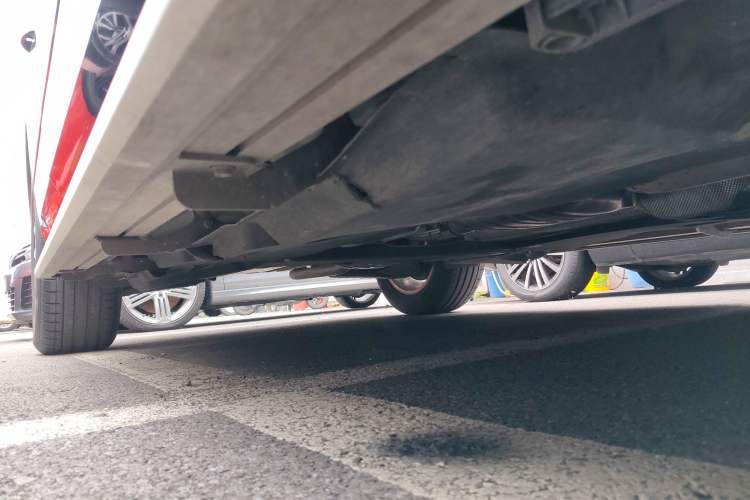 Used Volkswagen Touareg 2019 2.0 TSI Ruiyi Edition China V Standard Right Side Sill