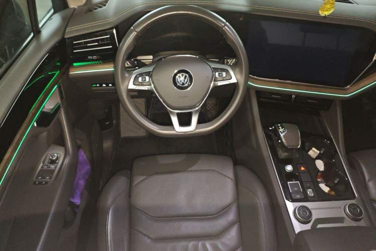 Used Volkswagen Touareg 2019 3.0 TSI RuiFeng Edition China VI Standard Steering Wheel