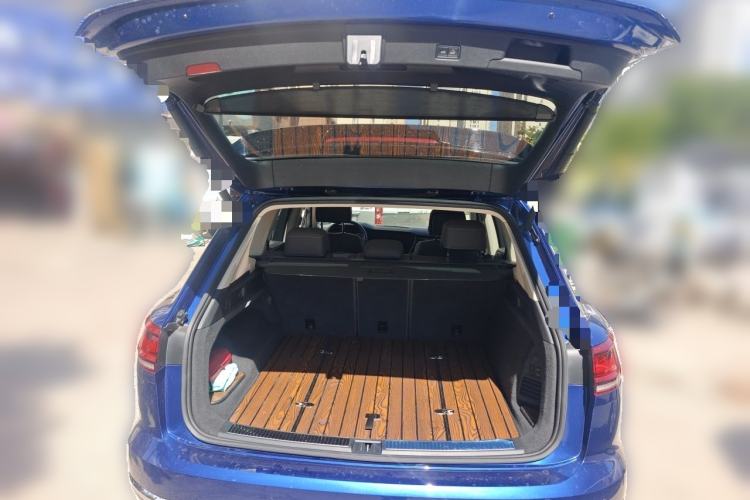 Used Volkswagen Touareg 2019 2.0 TSI Ruiyi Edition China V Standard Trunk