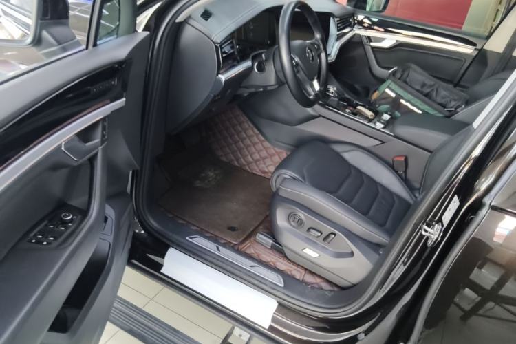 Used Volkswagen Touareg 2019 3.0 TSI RuiFeng Edition China VI Standard Driver Seat