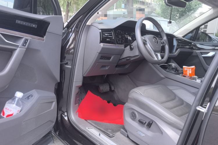 Used Volkswagen Touareg 2019 3.0 TSI RuiFeng Edition China V Standard Driver Seat