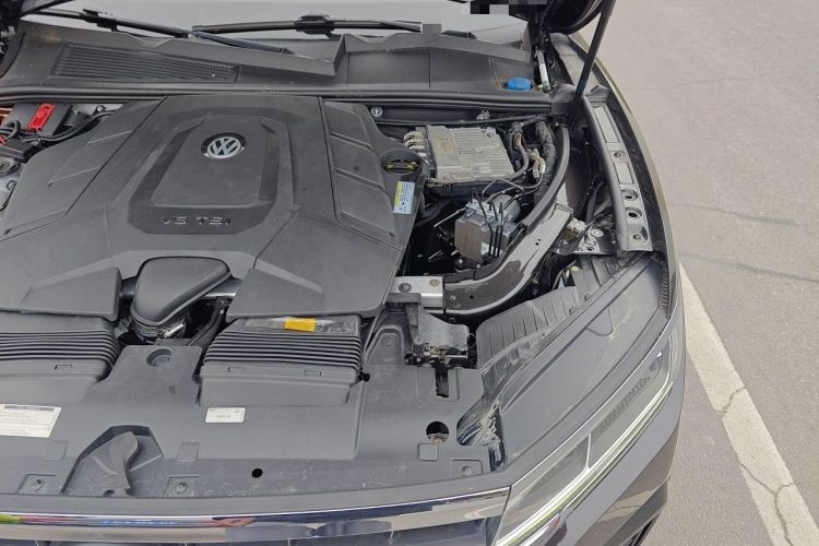 Used Volkswagen Touareg 2019 3.0 TSI RuiFeng Edition China V Standard Engine Bay Left
