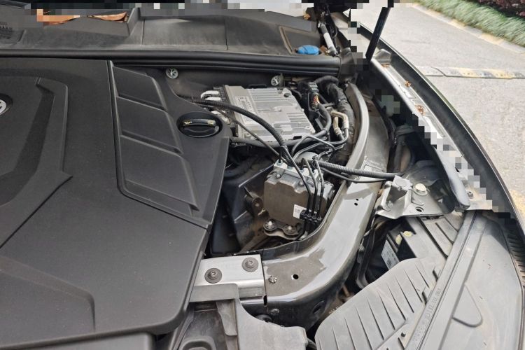 Used Volkswagen Touareg 2019 3.0 TSI RuiFeng Edition China VI Standard Engine Bay Left