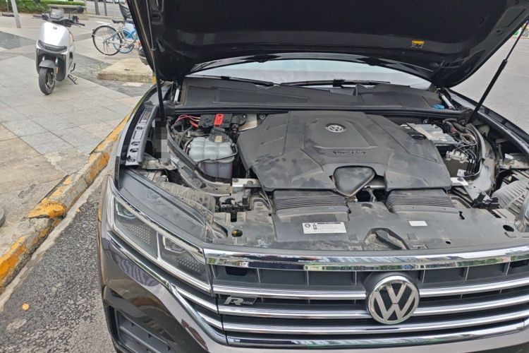 Used Volkswagen Touareg 2019 3.0 TSI RuiFeng Edition China V Standard Engine Bay Right