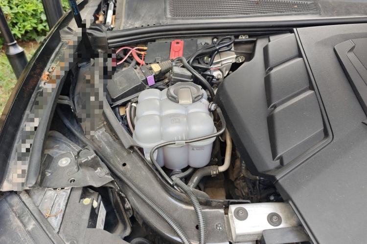 Used Volkswagen Touareg 2019 3.0 TSI RuiFeng Edition China VI Standard Engine Bay Right