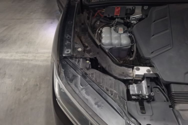 Used Volkswagen Touareg 2019 3.0 TSI RuiFeng Edition China V Standard Engine Bay Right