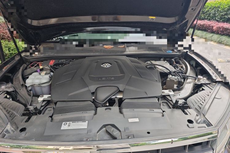 Used Volkswagen Touareg 2019 3.0 TSI RuiFeng Edition China VI Standard Engine Bay