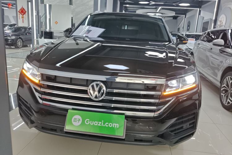 Used Volkswagen Touareg 2019 2.0 TSI Flagship Edition China VI Exterior 1