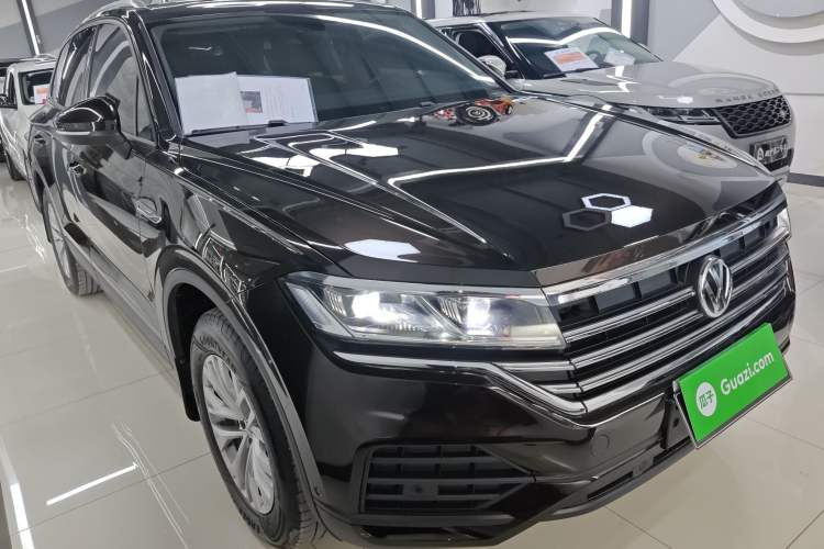 Used Volkswagen Touareg 2019 2.0 TSI Flagship Edition China VI Exterior 2