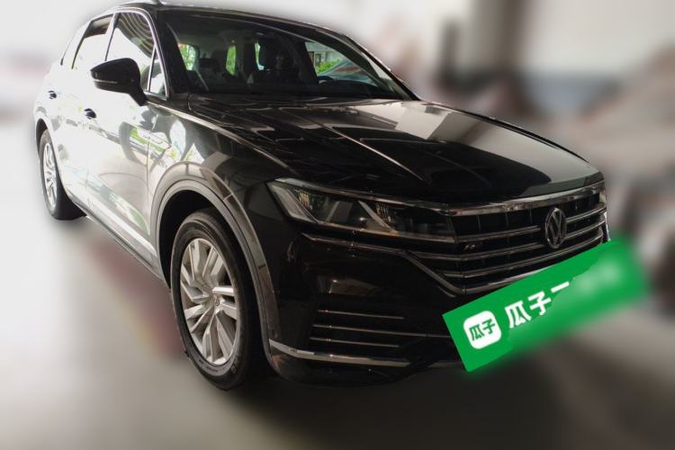 Used Volkswagen Touareg 2019 2.0TSI Ruiyi Edition China VI Standard Front Right 45 Deg