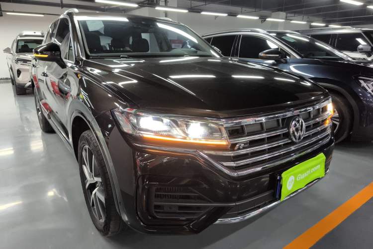 Used Volkswagen Touareg 2019 3.0 TSI RuiFeng Edition China VI Standard Front Right 45 Deg