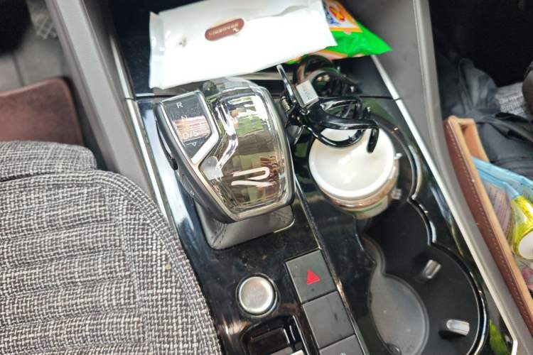 Used Volkswagen Touareg 2019 3.0 TSI RuiFeng Edition China VI Standard Gear Lever