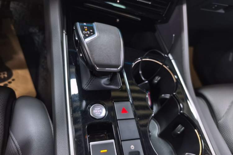 Used Volkswagen Touareg 2019 3.0 TSI RuiFeng Edition China VI Standard Gear Lever