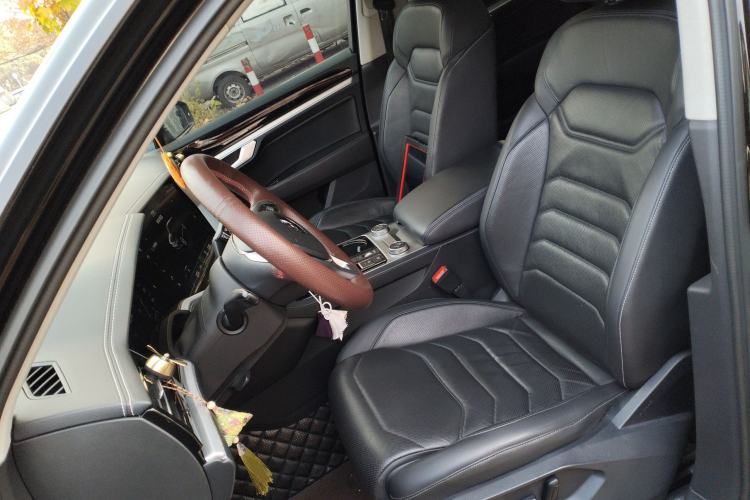 Used Volkswagen Touareg 2019 2.0 TSI Ruiyi Edition China V Standard Left Front Seat